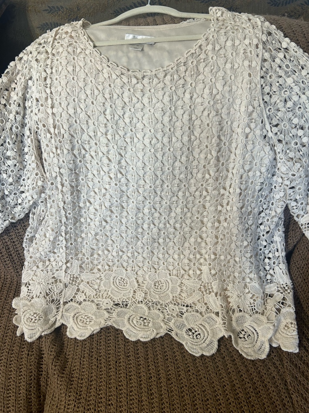 CJ Banks Cream Crochet Lace Tunic Top - Picture 10 of 11